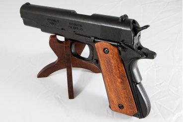 Réplique factice Denix du pistolet américain M1911