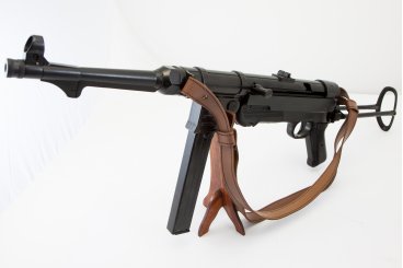 MP40 sub-machine gun, Germany 1940 (1111/C) - Submachine gun MP40 sub-machine gun, Germany 1940 (1111/C) - Submachine gun