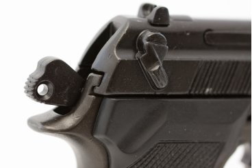 Réplique Denix de pistolet type 92 - 9mm
