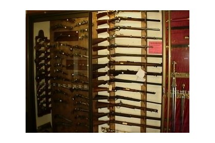 Gold Coast War Museum / Collectors Armoury